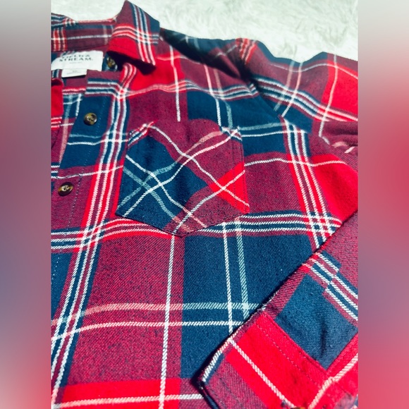 Flannel 🇺🇸 - Picture 1 of 3